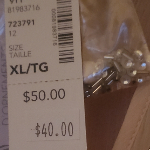 Embellished Short Sleeve Blouse - Picture 5 of 5